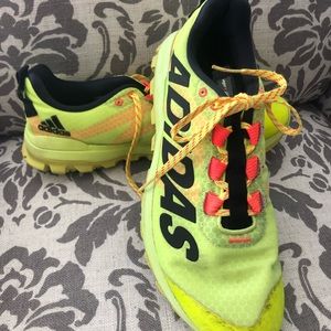 Adidas Vigor Running shoes